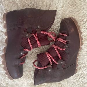 Sorel Wedge Joan of Arctic Bootie brown size 7.5